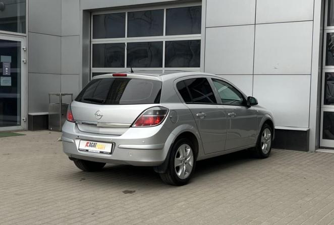 Opel Astra H Рестайлинг с пробегом 2012 года, цена 700 000 рублей, 73215 км, хэтчбек, Автокод Объявления