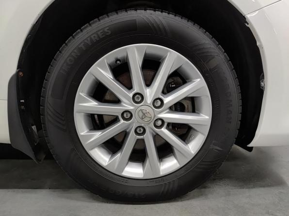 Toyota Camry VII (XV50) Рестайлинг с пробегом 2015 года, цена 1 550 000 рублей, 221883 км, седан, Автокод Объявления