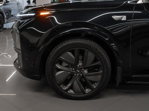Li Auto (Lixiang) L9 I с пробегом 2023 года, цена 6 890 000 рублей, 39583 км, внедорожник, Автокод Объявления