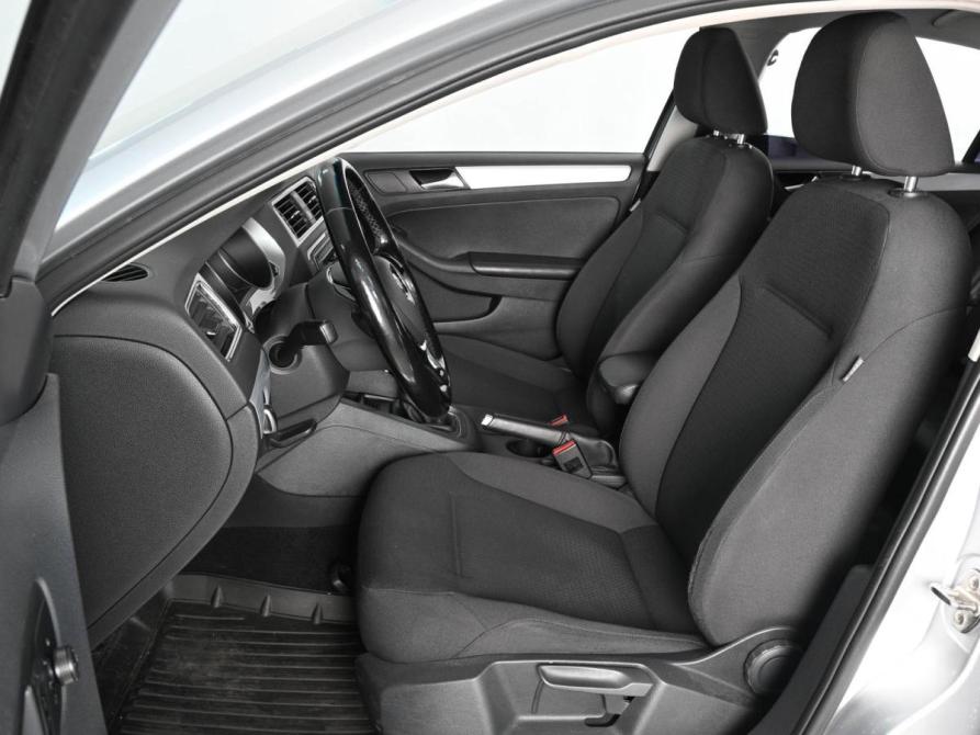 Volkswagen Jetta VI Рестайлинг Ростов-на-Дону  - изображение 8
