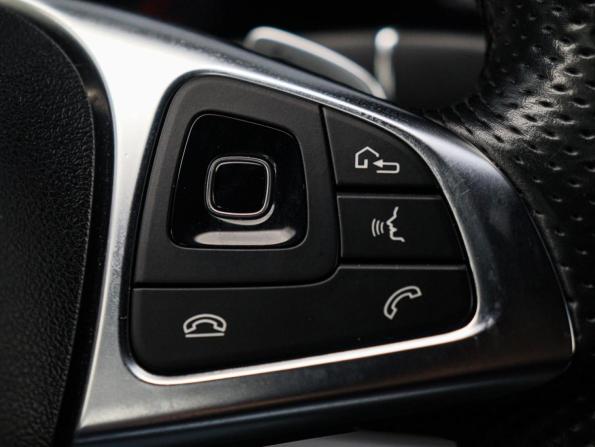 Mercedes-Benz E-Класс V (W213 S213 C238) с пробегом 2017 года, цена 3 570 000 рублей, 77294 км, седан, Автокод Объявления