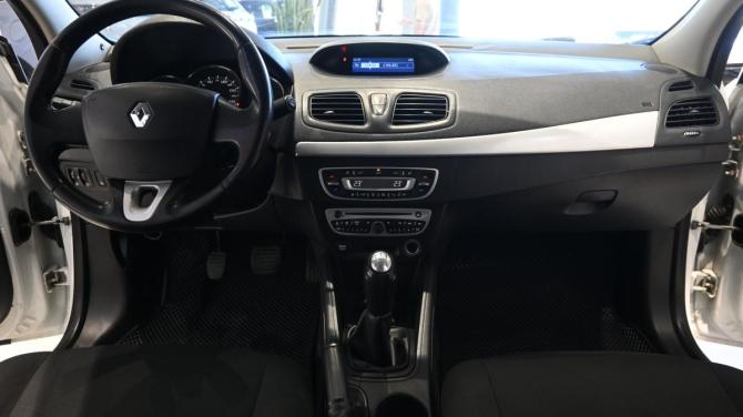 Renault Fluence I с пробегом 2013 года, цена 695 000 рублей, 220246 км, седан, Автокод Объявления