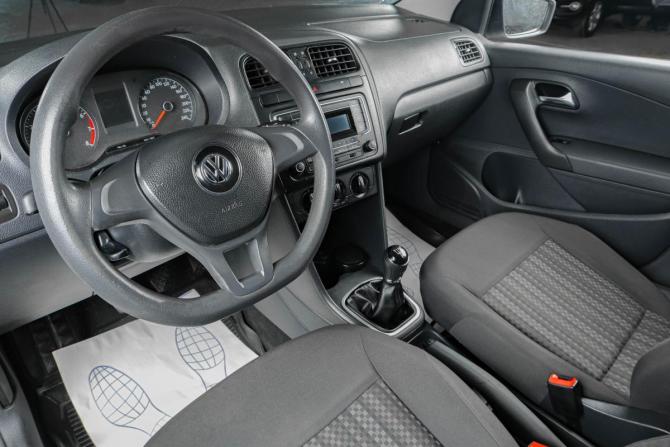 Volkswagen Polo V Рестайлинг с пробегом 2018 года, цена 769 000 рублей, 276000 км, седан, Автокод Объявления