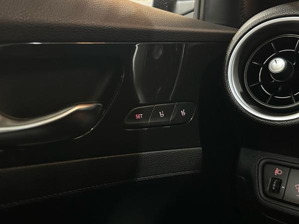 Kia Cerato IV Рестайлинг с пробегом 2022 года, цена 2 899 999 рублей, 35952 км, седан, Автокод Объявления