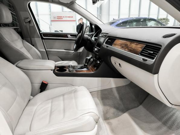 Volkswagen Touareg II с пробегом 2010 года, цена 1 799 000 рублей, 253078 км, внедорожник, Автокод Объявления