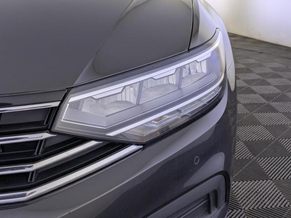 Volkswagen Passat B8 Рестайлинг с пробегом 2021 года, цена 2 450 000 рублей, 119320 км, универсал, Автокод Объявления