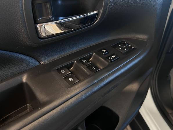 Mitsubishi Outlander III Рестайлинг 3 с пробегом 2022 года, цена 3 135 000 рублей, 31744 км, внедорожник, Автокод Объявления