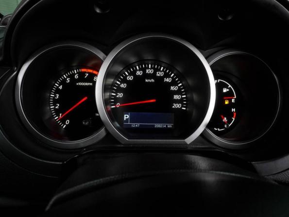 Suzuki Grand Vitara II Рестайлинг с пробегом 2010 года, цена 927 000 рублей, 208214 км, внедорожник, Автокод Объявления