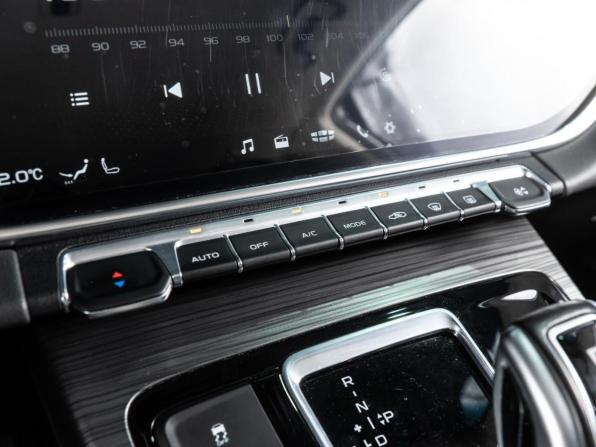 Geely Atlas Pro с пробегом 2024 года, цена 2 290 000 рублей, 39012 км, внедорожник, Автокод Объявления