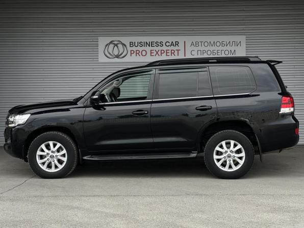 Toyota Land Cruiser 200 Series Рестайлинг 2 с пробегом 2017 года, цена 5 499 000 рублей, 165124 км, внедорожник, Автокод Объявления