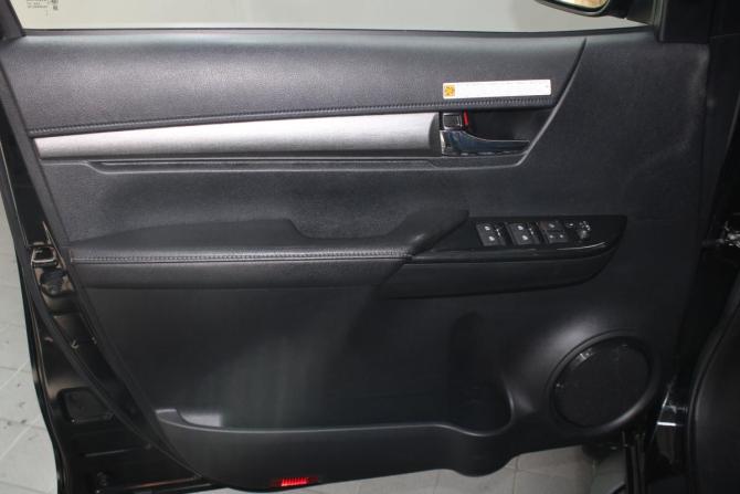 Toyota Hilux VIII Рестайлинг с пробегом 2021 года, цена 7 700 000 рублей, 78452 км, offers.body_type.unknown, Автокод Объявления