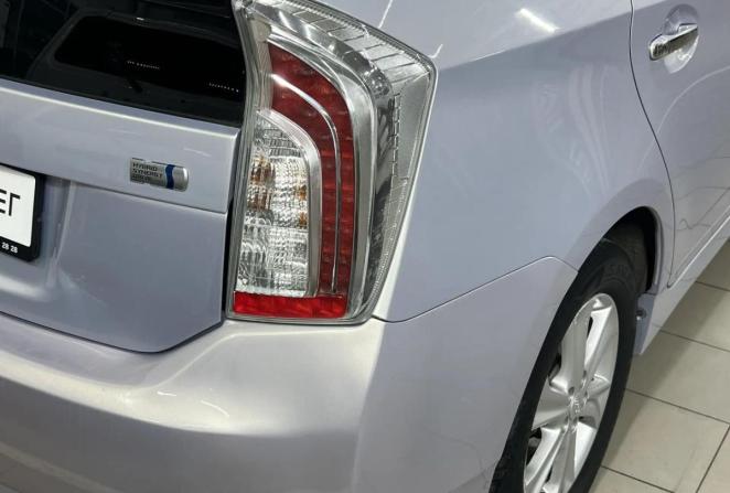 Toyota Prius III Рестайлинг (XW30) с пробегом 2013 года, цена 1 138 500 рублей, 200404 км, лифтбек, Автокод Объявления
