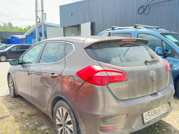Kia Ceed II Рестайлинг с пробегом 2017 года, цена 1 457 000 рублей, 120000 км, хэтчбек, Автокод Объявления