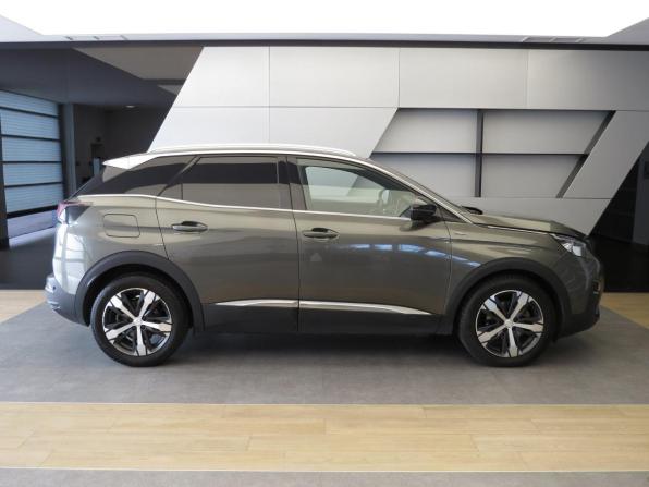 Peugeot 3008 II с пробегом 2018 года, цена 1 745 000 рублей, 125034 км, внедорожник, Автокод Объявления