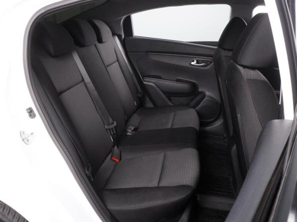 Kia Rio IV Рестайлинг с пробегом 2021 года, цена 1 929 000 рублей, 34987 км, седан, Автокод Объявления