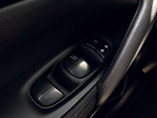 Nissan Qashqai II с пробегом 2018 года, цена 1 519 000 рублей, 82453 км, внедорожник, Автокод Объявления