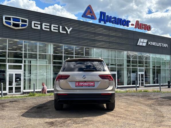 Volkswagen Tiguan II с пробегом 2019 года, цена 2 395 000 рублей, 176079 км, внедорожник, Автокод Объявления