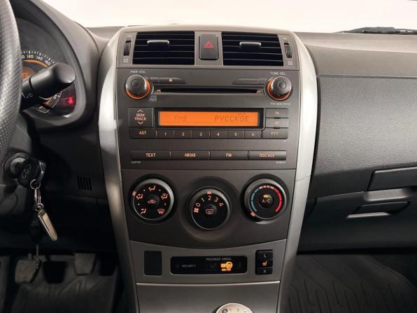 Toyota Corolla X (E140 E150) Рестайлинг с пробегом 2012 года, цена 1 250 000 рублей, 103744 км, седан, Автокод Объявления