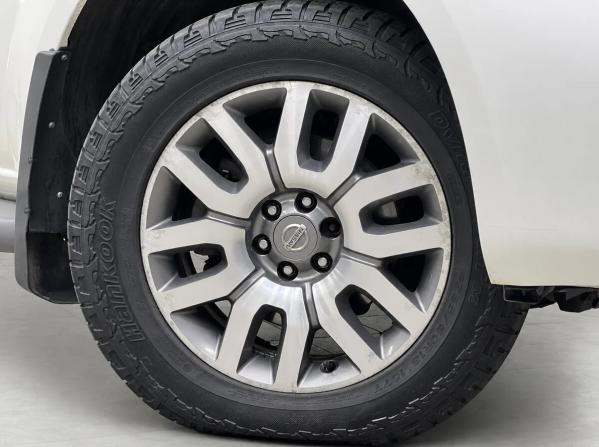 Nissan Pathfinder III Рестайлинг с пробегом 2011 года, цена 1 445 000 рублей, 330000 км, внедорожник, Автокод Объявления