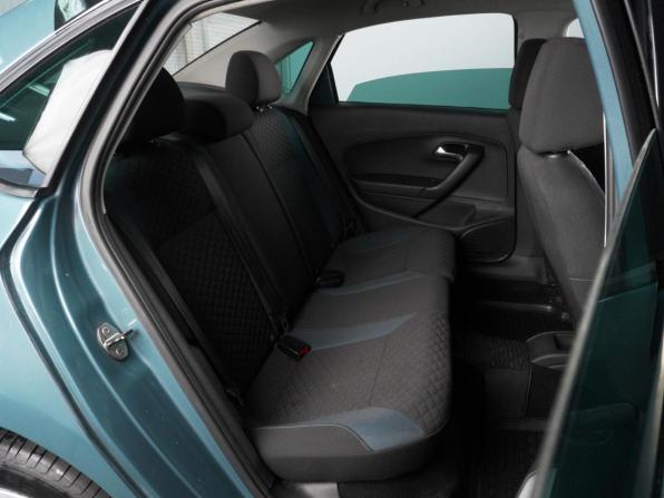 Volkswagen Polo V Рестайлинг с пробегом 2019 года, цена 950 000 рублей, 193480 км, седан, Автокод Объявления