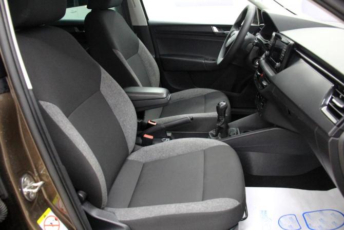 Skoda Rapid II с пробегом 2021 года, цена 1 482 300 рублей, 142000 км, лифтбек, Автокод Объявления