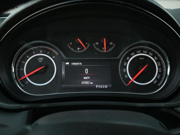 Opel Insignia I Рестайлинг с пробегом 2014 года, цена 994 000 рублей, 247857 км, универсал, Автокод Объявления