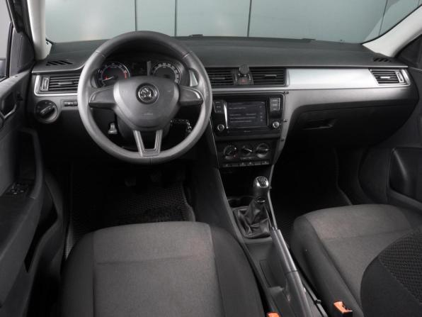 Skoda Rapid I Рестайлинг с пробегом 2018 года, цена 1 150 000 рублей, 118220 км, лифтбек, Автокод Объявления