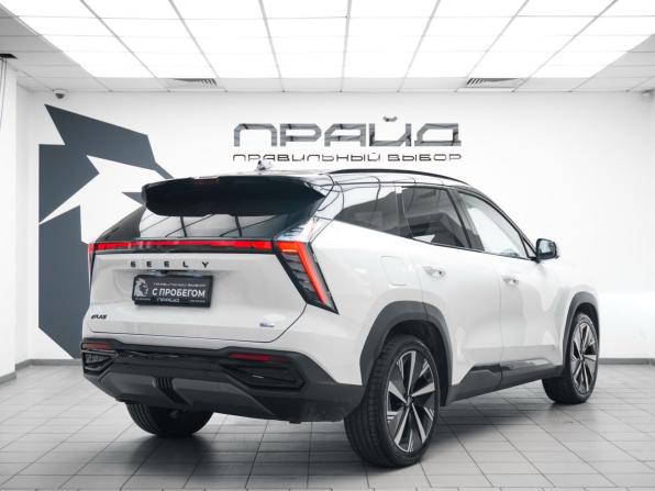 Geely Atlas II с пробегом 2024 года, цена 3 127 850 рублей, 28500 км, внедорожник, Автокод Объявления