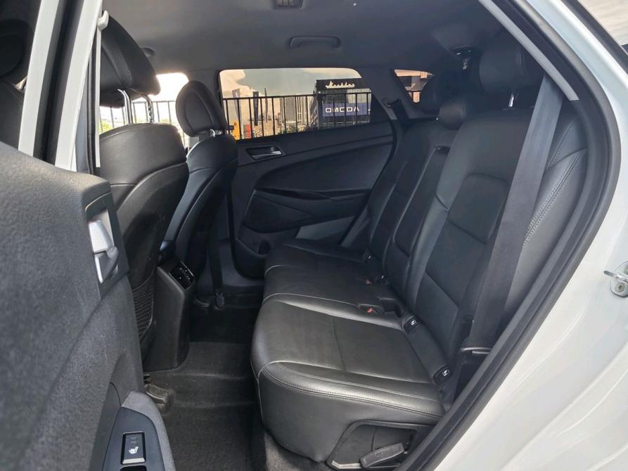 Hyundai Tucson III Новосибирск  - изображение 14