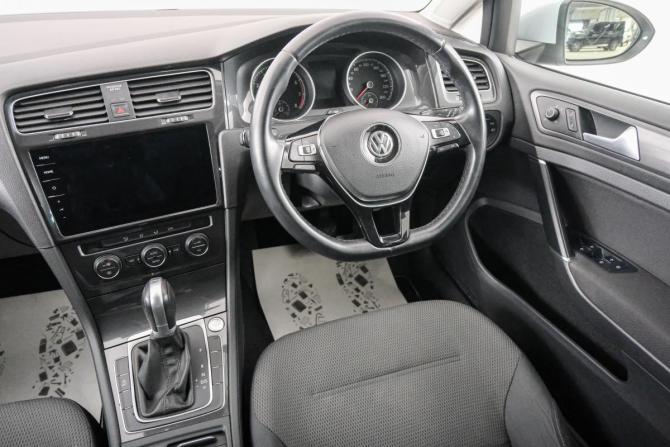 Volkswagen Golf VII Рестайлинг с пробегом 2018 года, цена 1 499 000 рублей, 40200 км, универсал, Автокод Объявления