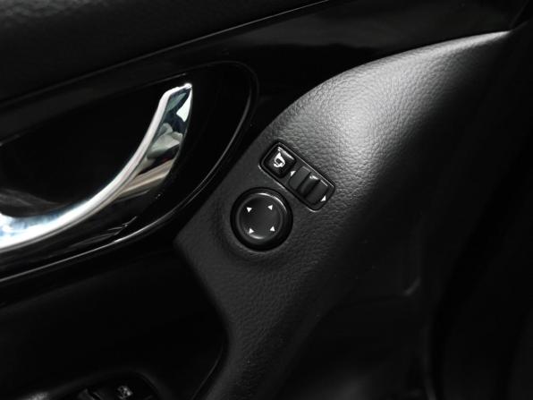 Nissan Qashqai II с пробегом 2016 года, цена 1 950 000 рублей, 127000 км, внедорожник, Автокод Объявления