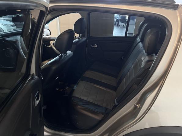 Renault Sandero I с пробегом 2012 года, цена 520 000 рублей, 230605 км, хэтчбек, Автокод Объявления