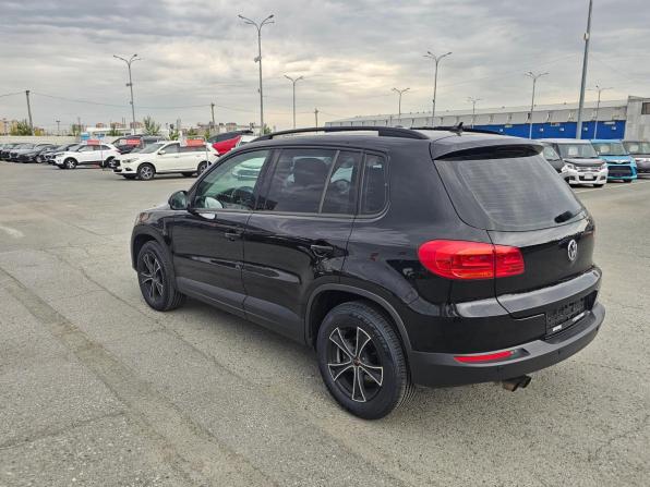 Volkswagen Tiguan I Рестайлинг с пробегом 2013 года, цена 1 352 000 рублей, 180343 км, внедорожник, Автокод Объявления