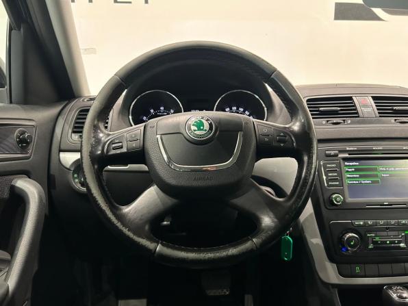 Skoda Yeti I с пробегом 2013 года, цена 849 000 рублей, 164805 км, внедорожник, Автокод Объявления