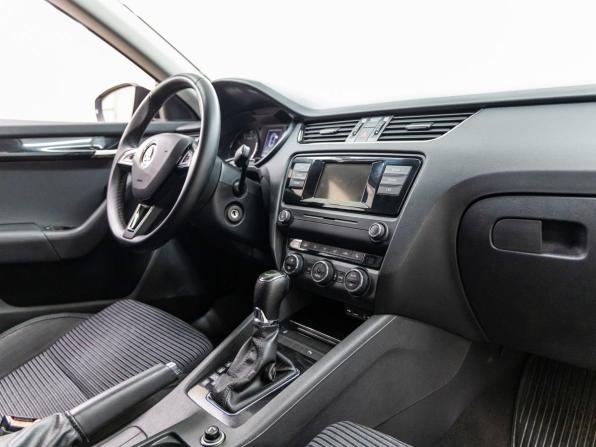 Skoda Octavia III (A7) с пробегом 2015 года, цена 1 218 000 рублей, 152901 км, лифтбек, Автокод Объявления