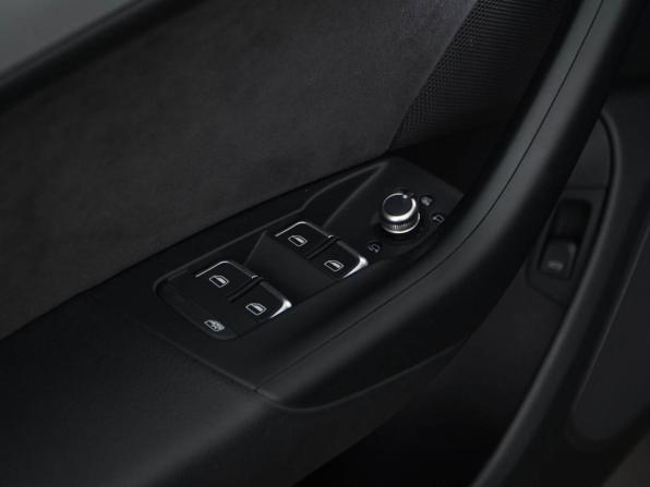 Audi Q3 I (8U) Рестайлинг с пробегом 2018 года, цена 2 949 077 рублей, 93124 км, внедорожник, Автокод Объявления