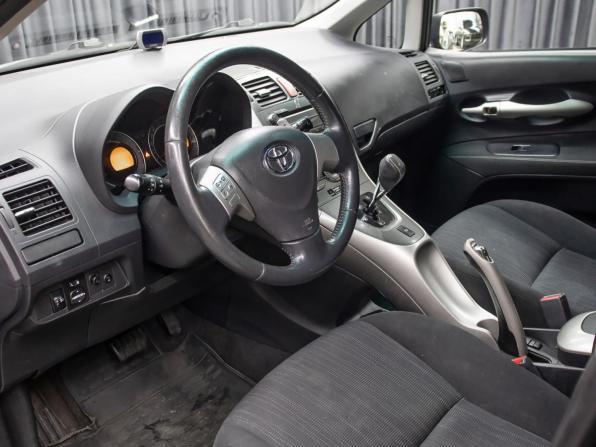Toyota Auris I с пробегом 2009 года, цена 398 000 рублей, 231000 км, хэтчбек, Автокод Объявления