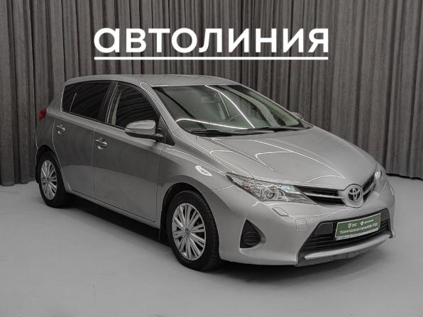 Toyota Auris II с пробегом 2013 года, цена 920 000 рублей, 230000 км, хэтчбек, Автокод Объявления