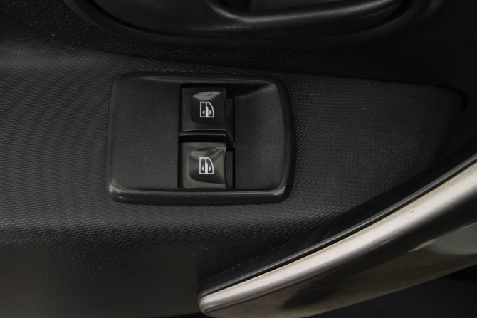 Renault Logan II с пробегом 2016 года, цена 619 000 рублей, 93552 км, седан, Автокод Объявления