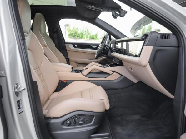 Porsche Cayenne III Рестайлинг с пробегом 2025 года, цена 17 490 000 рублей, 6114 км, внедорожник, Автокод Объявления