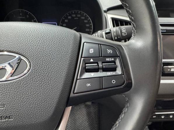 Hyundai Creta I с пробегом 2019 года, цена 1 970 000 рублей, 100481 км, внедорожник, Автокод Объявления