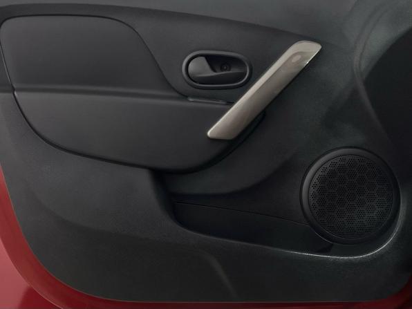 Renault Sandero II Рестайлинг с пробегом 2021 года, цена 1 325 000 рублей, 50875 км, хэтчбек, Автокод Объявления