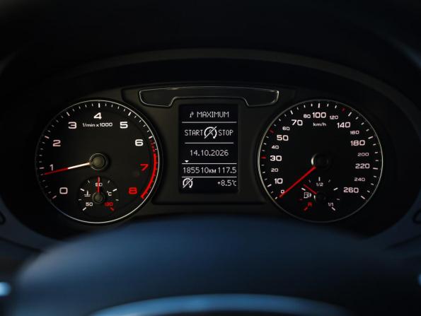 Audi Q3 I (8U) Рестайлинг с пробегом 2016 года, цена 1 619 777 рублей, 184830 км, внедорожник, Автокод Объявления