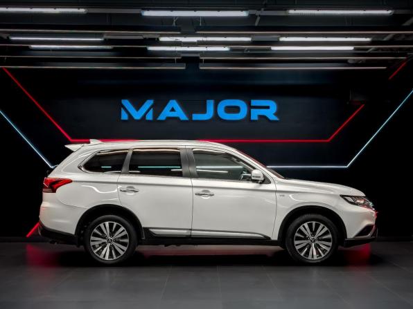 Mitsubishi Outlander III Рестайлинг 3 с пробегом 2018 года, цена 2 750 000 рублей, 86888 км, внедорожник, Автокод Объявления