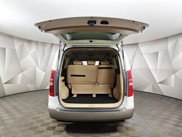 Hyundai H-1 II Рестайлинг 2 с пробегом 2018 года, цена 3 830 000 рублей, 30166 км, минивэн, Автокод Объявления