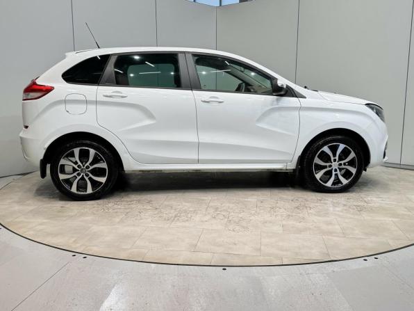 Lada (ВАЗ) XRAY I с пробегом 2017 года, цена 880 000 рублей, 97929 км, хэтчбек, Автокод Объявления