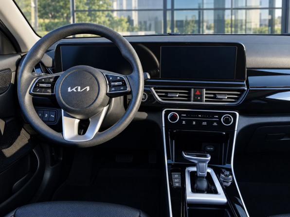 Kia Seltos I Рестайлинг с пробегом 2025 года, цена 2 320 000 рублей, 24358 км, внедорожник, Автокод Объявления