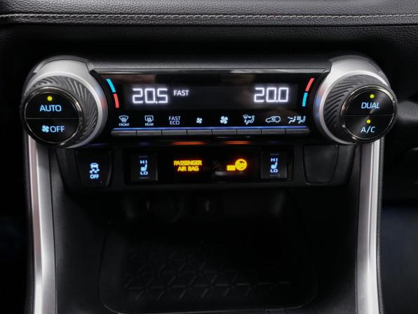 Toyota RAV4 V (XA50) с пробегом 2021 года, цена 3 414 000 рублей, 142000 км, внедорожник, Автокод Объявления