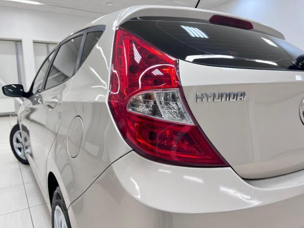 Hyundai Solaris I с пробегом 2011 года, цена 625 000 рублей, 163320 км, хэтчбек, Автокод Объявления