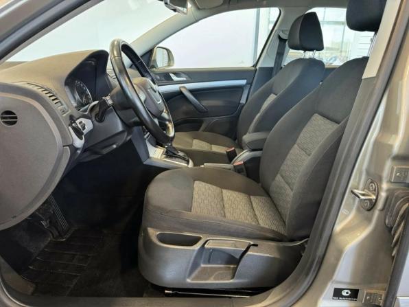 Skoda Octavia II (A5) Рестайлинг с пробегом 2011 года, цена 1 070 000 рублей, 51804 км, лифтбек, Автокод Объявления